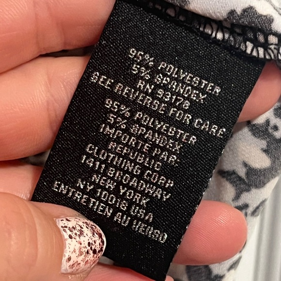 #34 CATHERINE MALANDRINO • FLORAL BLUES • BLOUSE - Picture 5 of 5